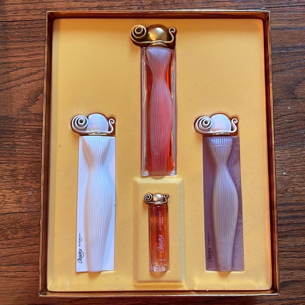 Vintage Givenchy Organza Tony Bennett “Holiday in Paris” 4pc Giftbox - Picture 7 of 14